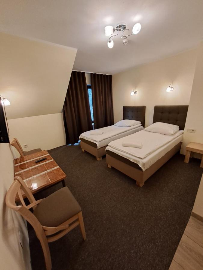 Dworek Staropolski Poznań Exteriör bild