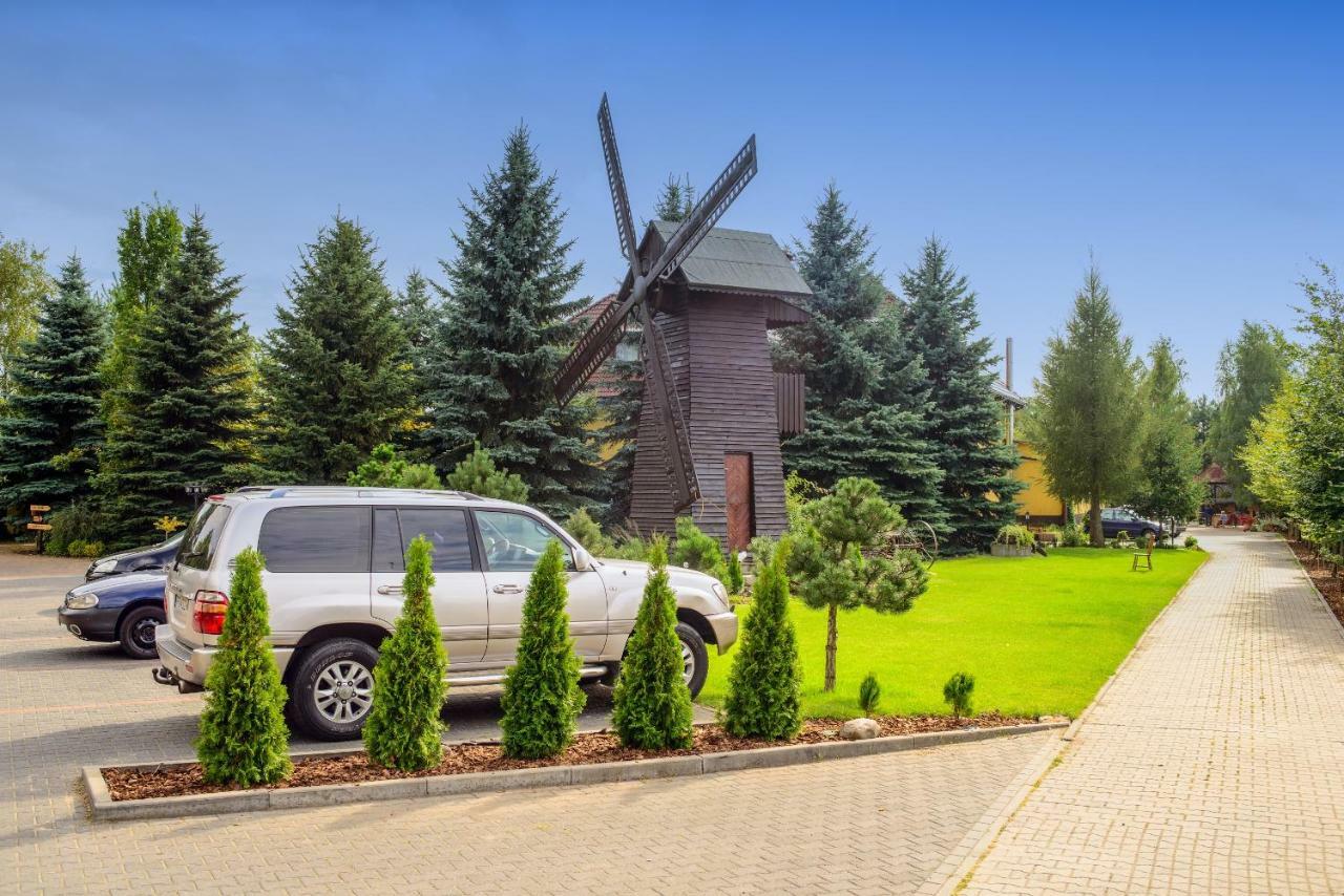 Dworek Staropolski Poznań Exteriör bild